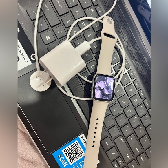 Apple Women's White Smart Watch